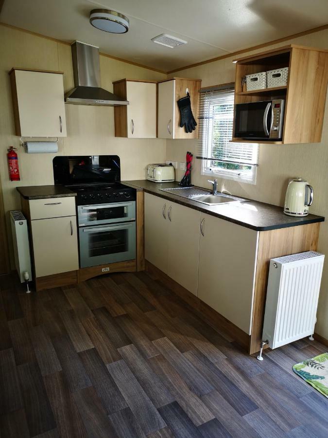 Pebble Bay Retreat Villa Milford on Sea Kültér fotó