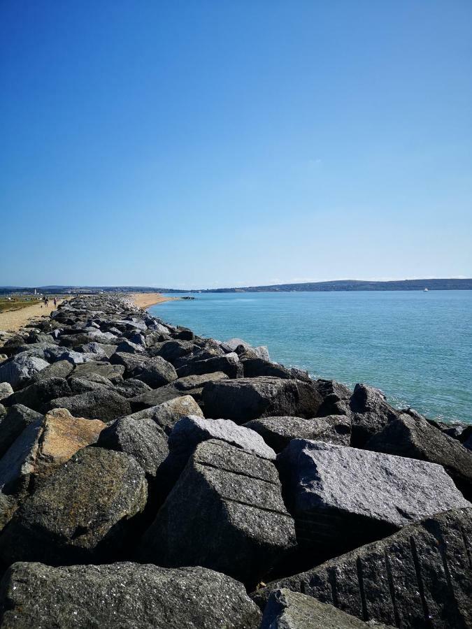 Pebble Bay Retreat Villa Milford on Sea Kültér fotó
